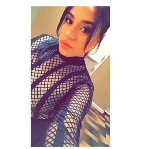 Meet your Posher, Evelyn